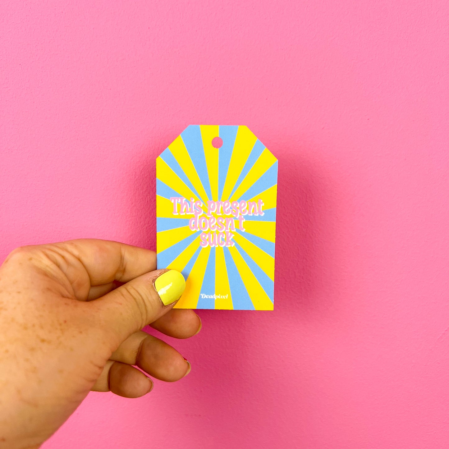 Gift tag - This present doesn't suck