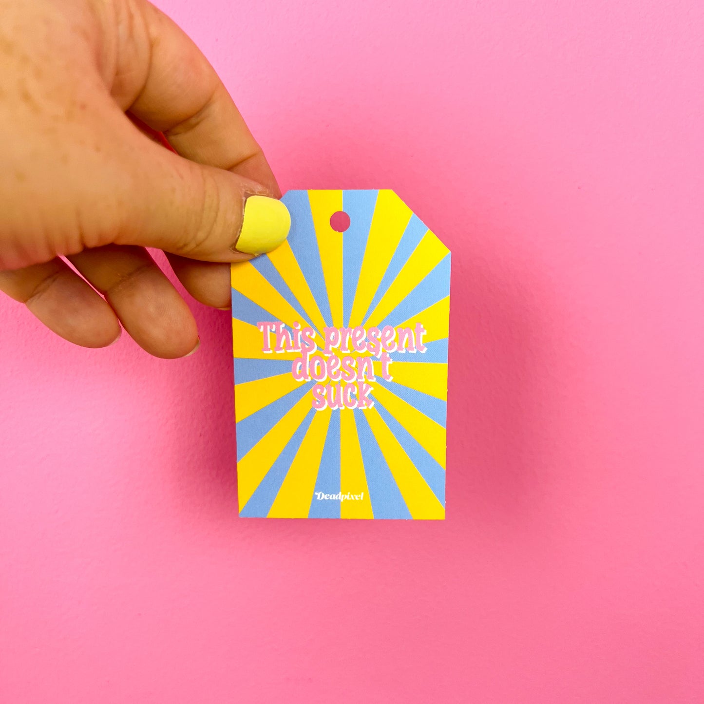 Gift tag - This present doesn't suck