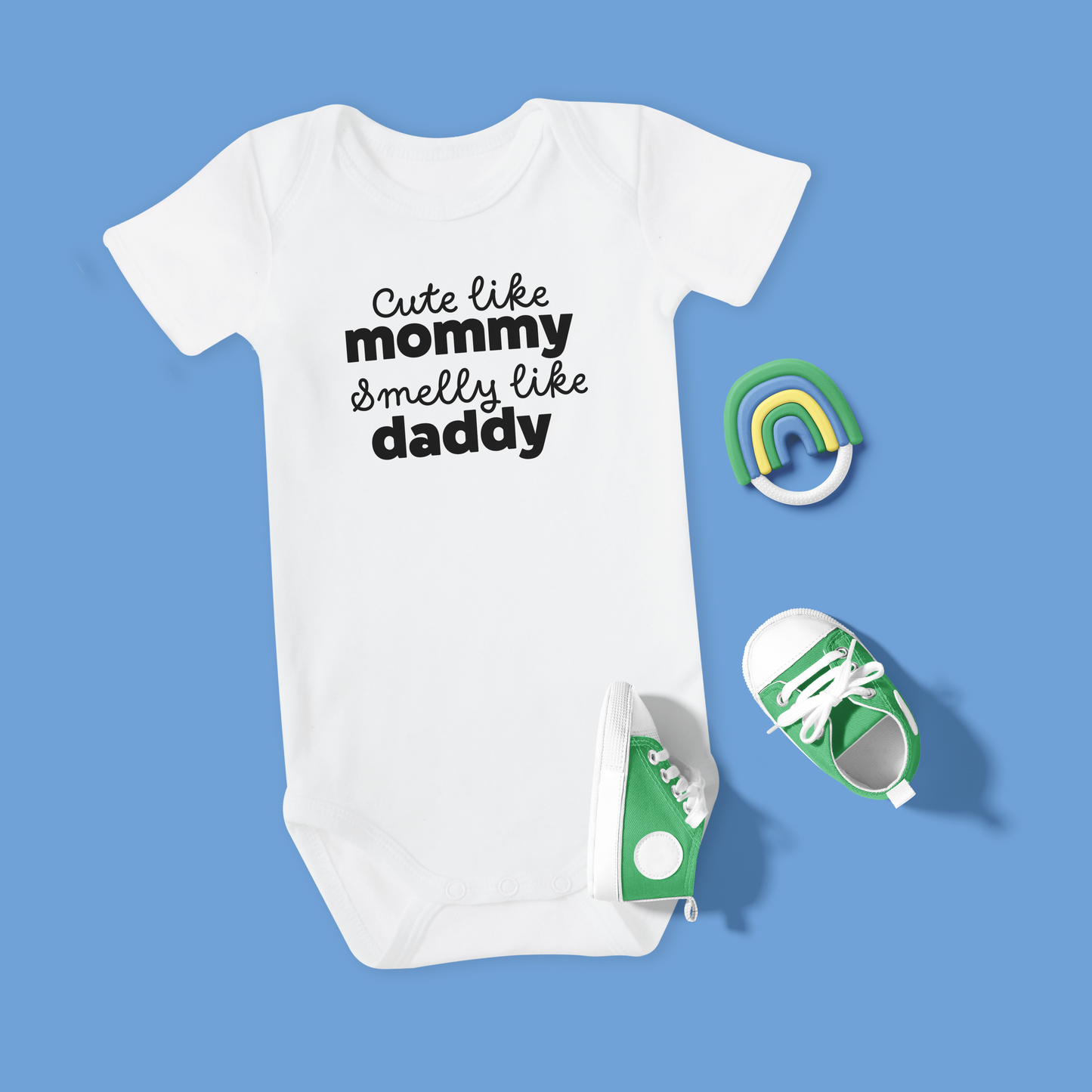 Baby Romper korte mouw wit met grappige tekst - Cute like mommy smelly like daddy